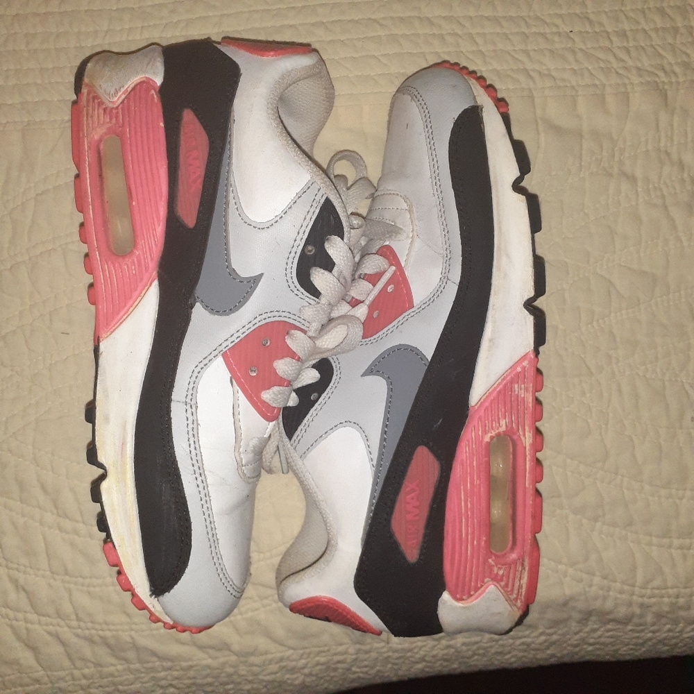 Air Max 90 ‘Infared’ size 4.5 youth
